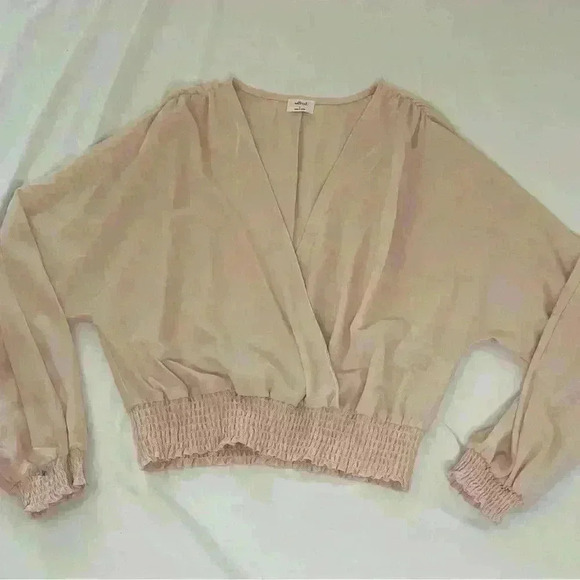Aritzia Wilfred Reign Rose Quartz Smocked Long Sleeve Cottagecore Flowy Blouse L - Picture 3 of 9